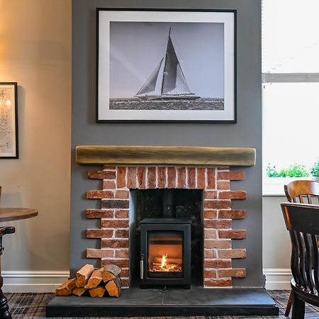 Castle Court Hotel Beaumaris Luaran gambar