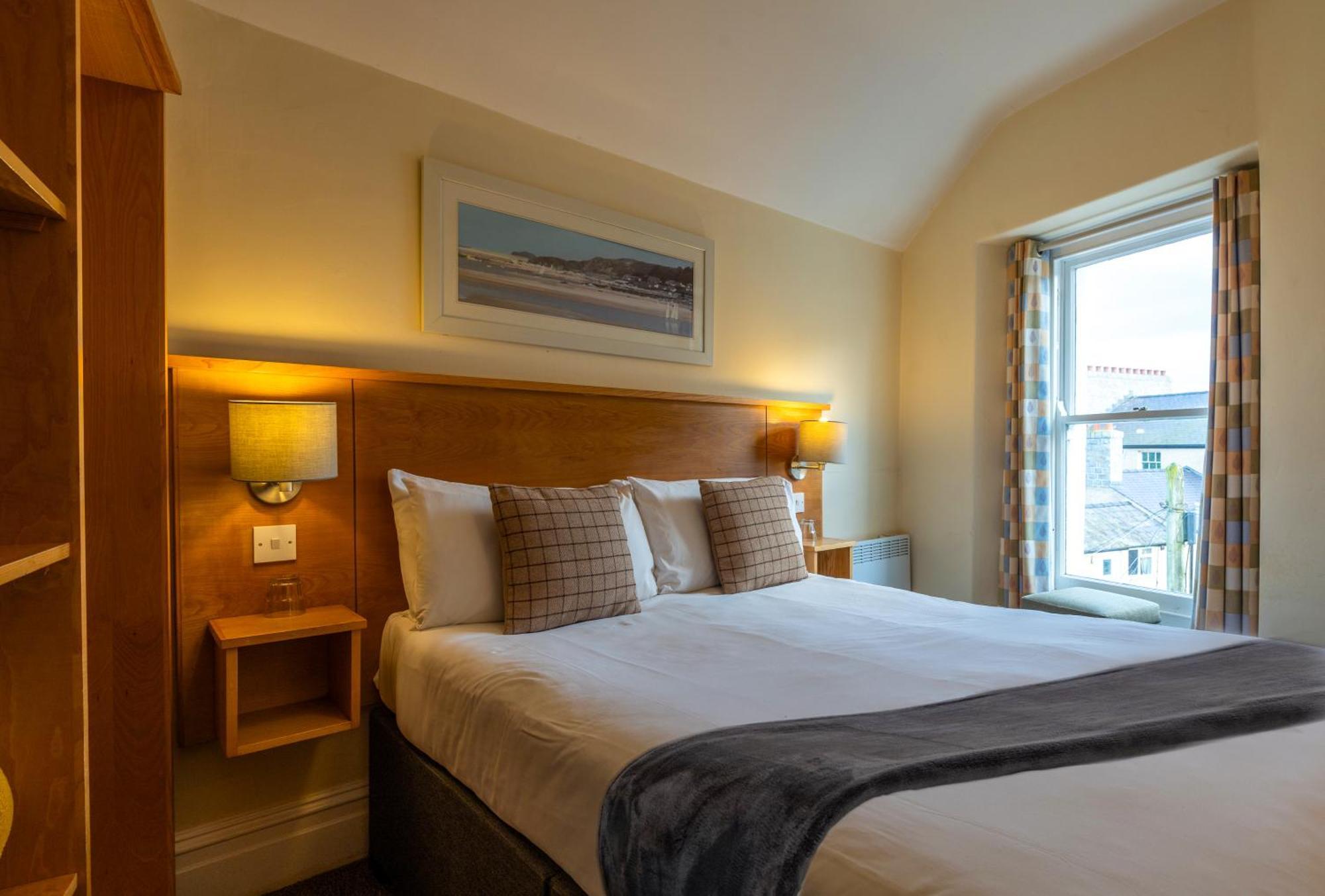 Castle Court Hotel Beaumaris Luaran gambar
