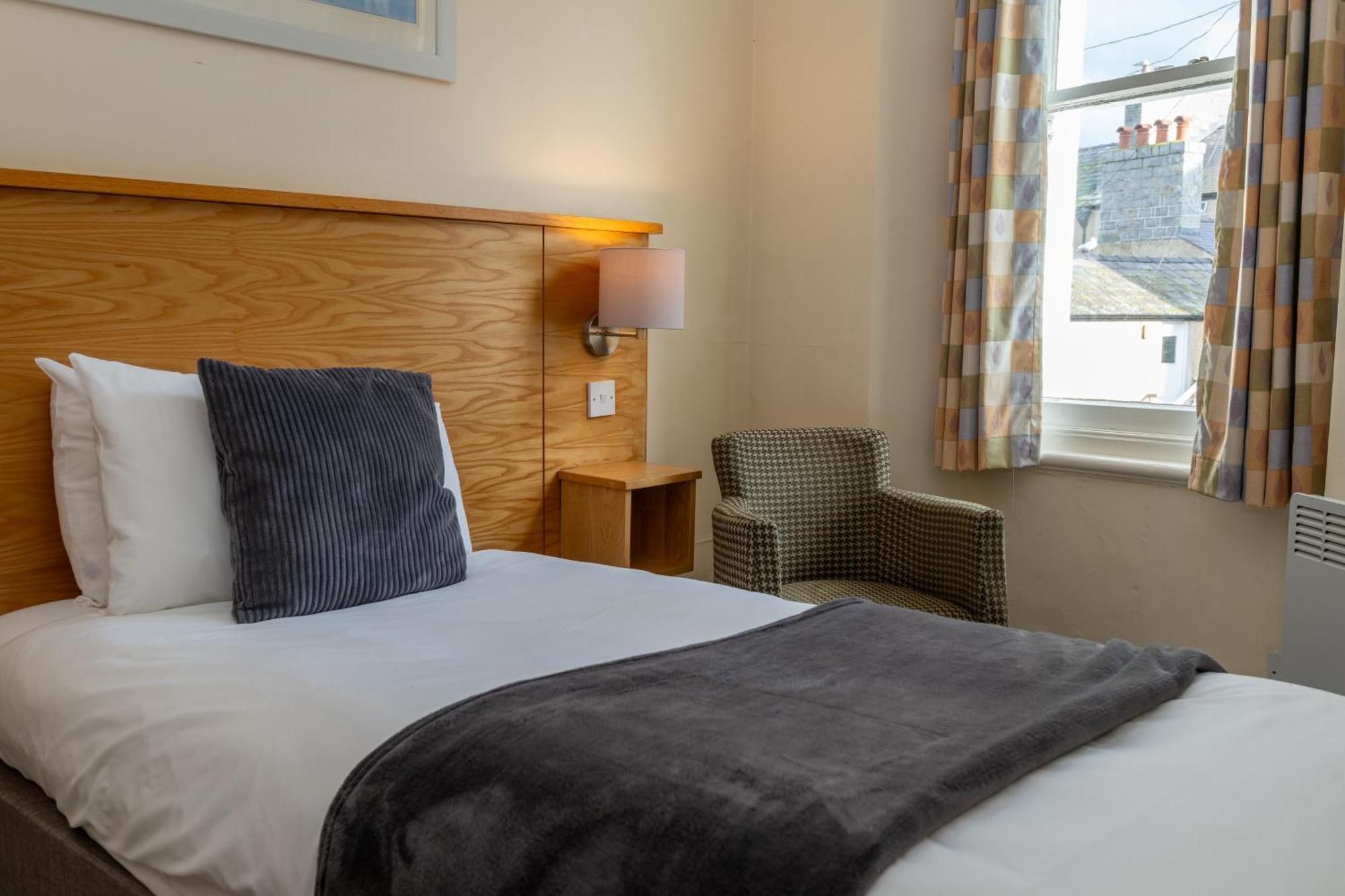 Castle Court Hotel Beaumaris Luaran gambar
